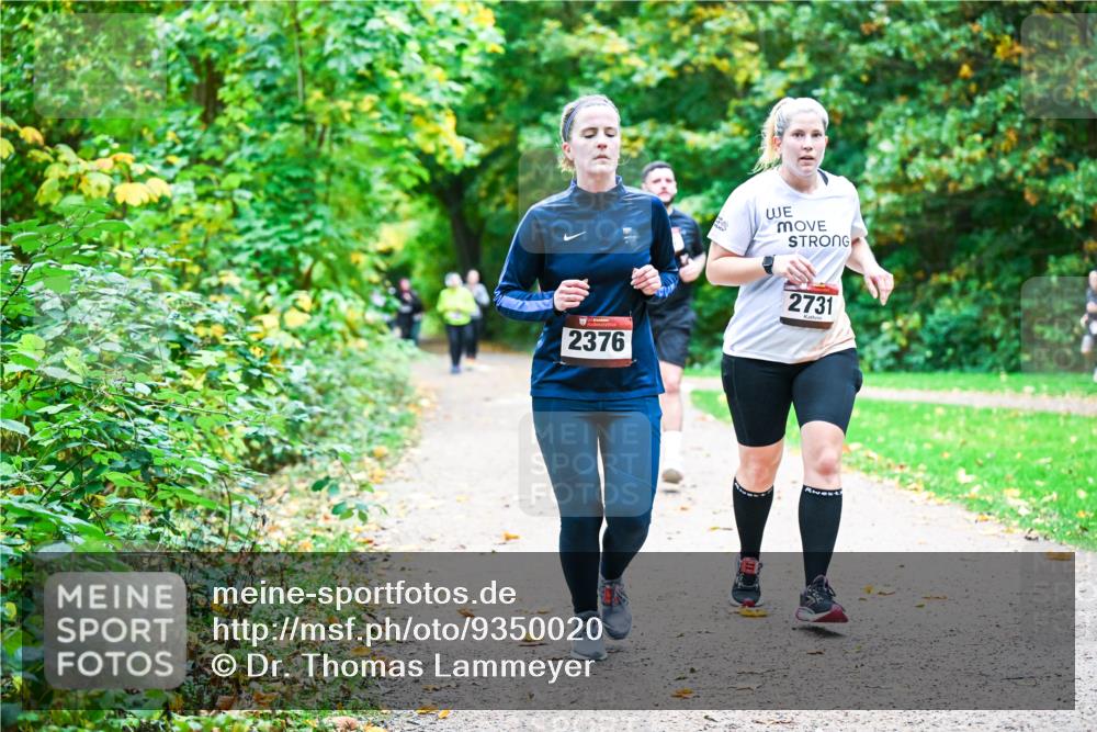12.10.2025 - Bramfelder Halbmarathon 2025 Dr. Thomas Lammeyer http://msf.ph/oto/9350020 12.10.2025 10:32:37 Laufen 2376, 2731 meine-sportfotos.de
