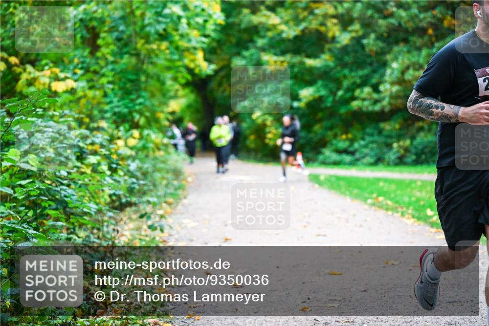12.10.2025 - Bramfelder Halbmarathon 2025 Dr. Thomas Lammeyer http://msf.ph/oto/9350036 12.10.2025 10:32:40 Laufen  meine-sportfotos.de