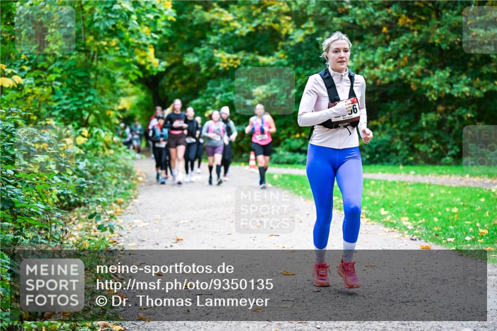 12.10.2025 - Bramfelder Halbmarathon 2025 Dr. Thomas Lammeyer http://msf.ph/oto/9350135 12.10.2025 10:33:01 Laufen 56 meine-sportfotos.de