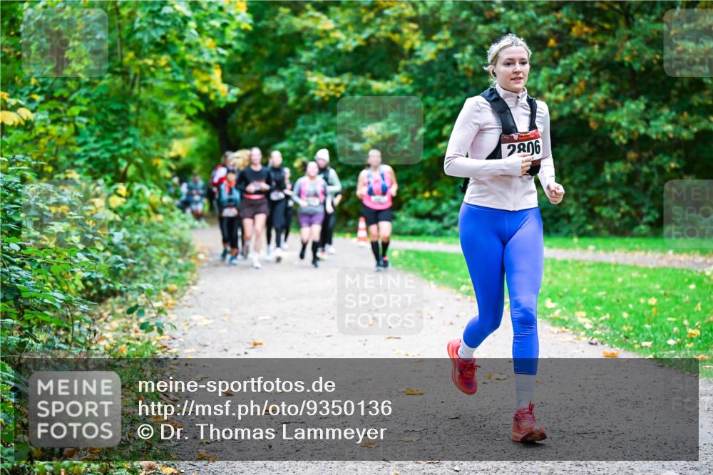 12.10.2025 - Bramfelder Halbmarathon 2025 Dr. Thomas Lammeyer http://msf.ph/oto/9350136 12.10.2025 10:33:01 Laufen 2806 meine-sportfotos.de