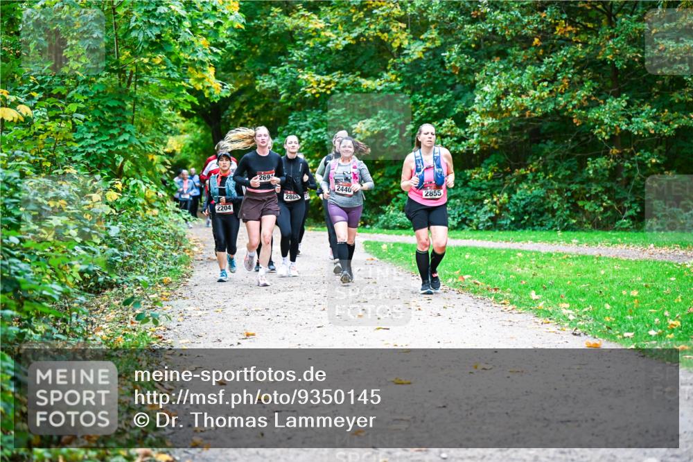 12.10.2025 - Bramfelder Halbmarathon 2025 Dr. Thomas Lammeyer http://msf.ph/oto/9350145 12.10.2025 10:33:03 Laufen 2204, 2694, 280, 2440, 2855 meine-sportfotos.de
