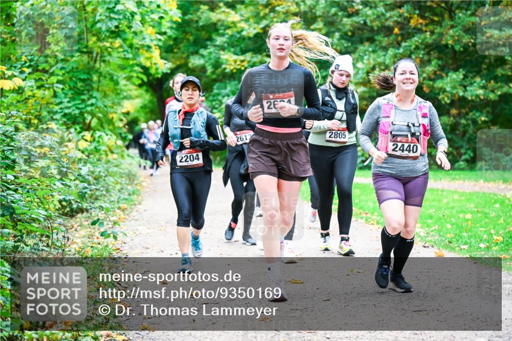12.10.2025 - Bramfelder Halbmarathon 2025 Dr. Thomas Lammeyer http://msf.ph/oto/9350169 12.10.2025 10:33:07 Laufen 2204, 2612, 264, 2805, 2440 meine-sportfotos.de