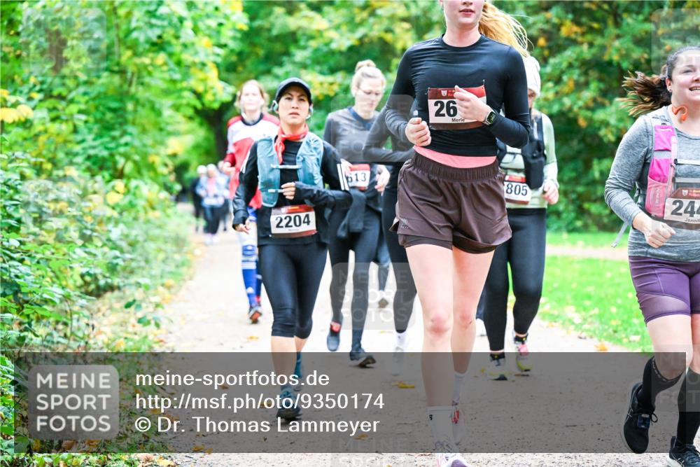 12.10.2025 - Bramfelder Halbmarathon 2025 Dr. Thomas Lammeyer http://msf.ph/oto/9350174 12.10.2025 10:33:08 Laufen 2204, 613, 26, 805, 4, 244 meine-sportfotos.de