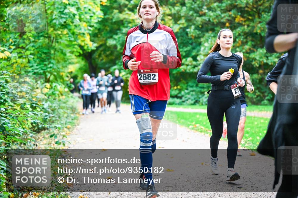 12.10.2025 - Bramfelder Halbmarathon 2025 Dr. Thomas Lammeyer http://msf.ph/oto/9350182 12.10.2025 10:33:10 Laufen 2682, 27 meine-sportfotos.de
