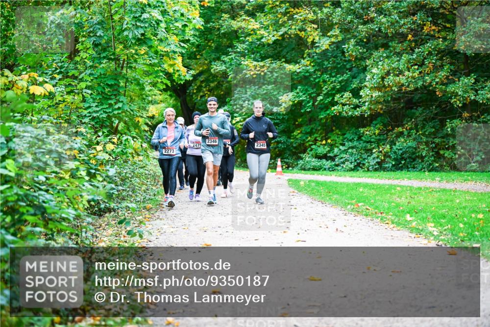 12.10.2025 - Bramfelder Halbmarathon 2025 Dr. Thomas Lammeyer http://msf.ph/oto/9350187 12.10.2025 10:33:13 Laufen 2346, 2475, 2345, 2273 meine-sportfotos.de