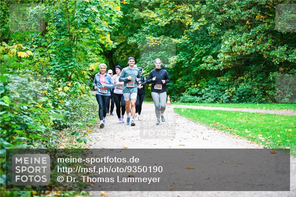 12.10.2025 - Bramfelder Halbmarathon 2025 Dr. Thomas Lammeyer http://msf.ph/oto/9350190 12.10.2025 10:33:13 Laufen 2346, 2345, 2475, 2273 meine-sportfotos.de