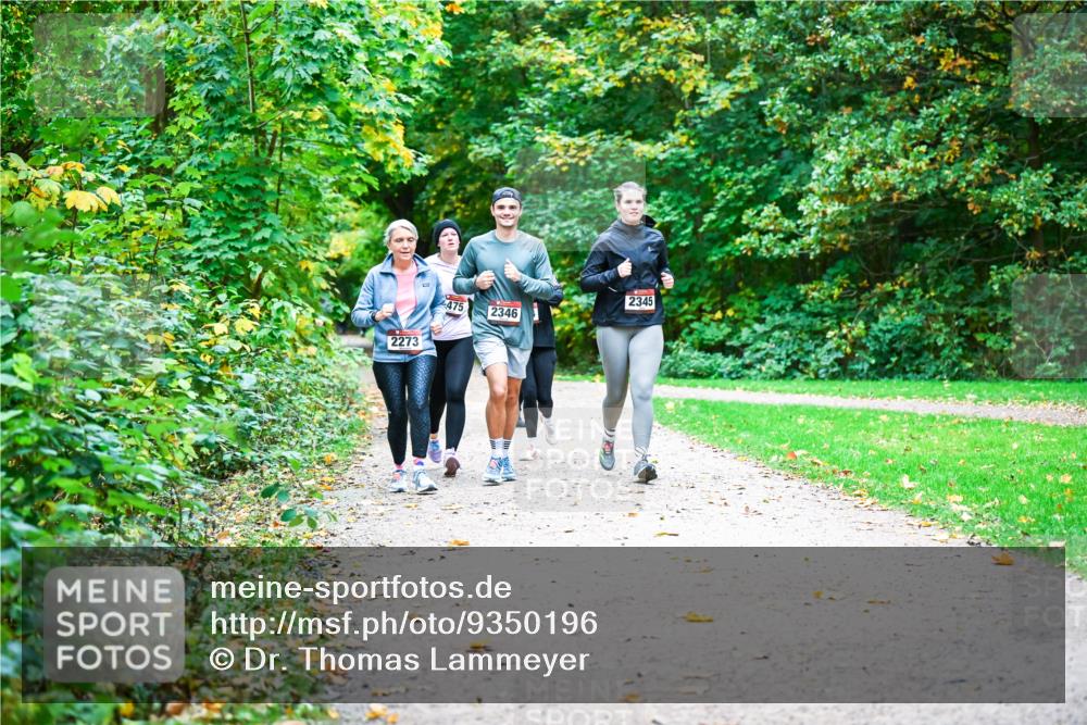 12.10.2025 - Bramfelder Halbmarathon 2025 Dr. Thomas Lammeyer http://msf.ph/oto/9350196 12.10.2025 10:33:14 Laufen 2273, 2345, 475, 2346 meine-sportfotos.de