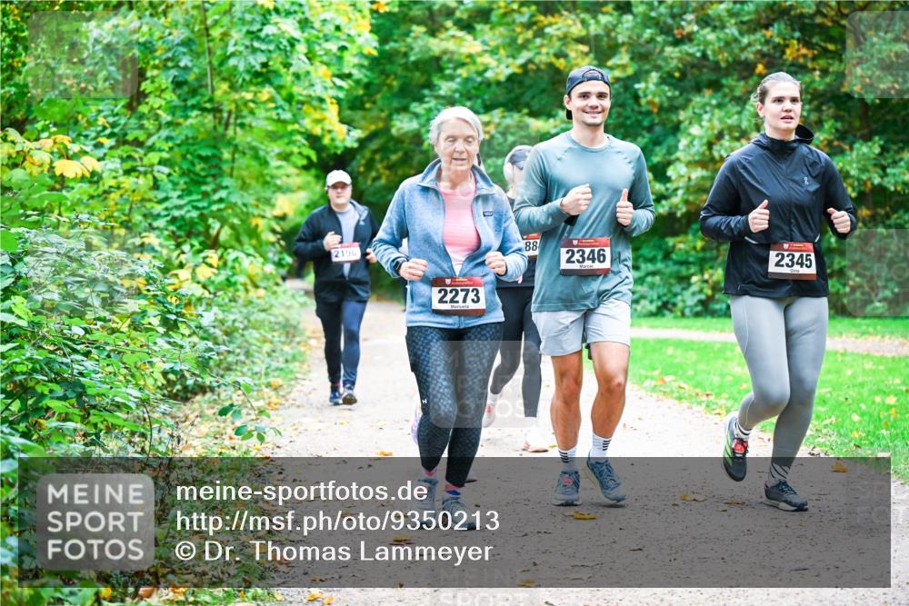 12.10.2025 - Bramfelder Halbmarathon 2025 Dr. Thomas Lammeyer http://msf.ph/oto/9350213 12.10.2025 10:33:17 Laufen 2196, 2273, 88, 2346, 2345 meine-sportfotos.de