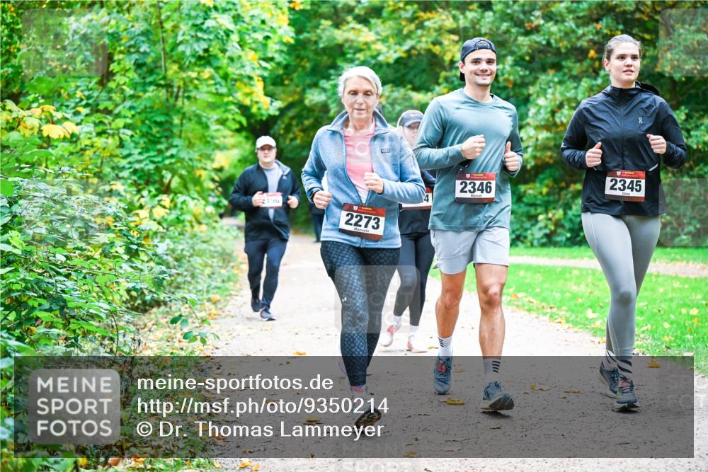 12.10.2025 - Bramfelder Halbmarathon 2025 Dr. Thomas Lammeyer http://msf.ph/oto/9350214 12.10.2025 10:33:17 Laufen 196, 2273, 2346, 2345 meine-sportfotos.de