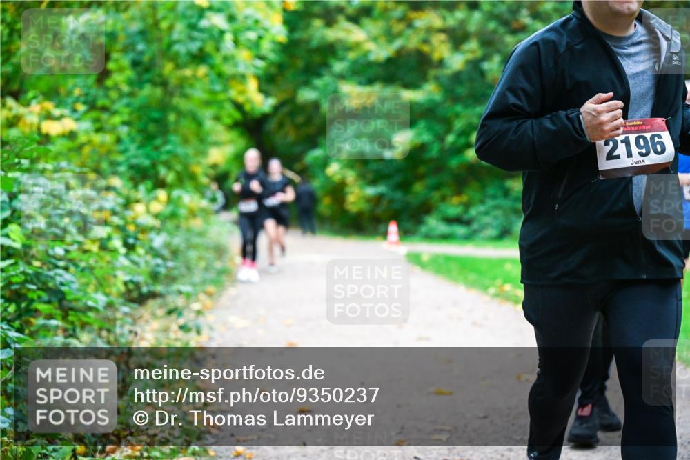 12.10.2025 - Bramfelder Halbmarathon 2025 Dr. Thomas Lammeyer http://msf.ph/oto/9350237 12.10.2025 10:33:21 Laufen 2196, 9 meine-sportfotos.de