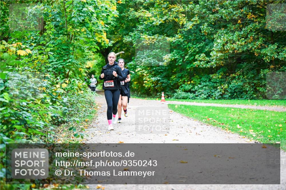 12.10.2025 - Bramfelder Halbmarathon 2025 Dr. Thomas Lammeyer http://msf.ph/oto/9350243 12.10.2025 10:33:23 Laufen 2702, 25 meine-sportfotos.de