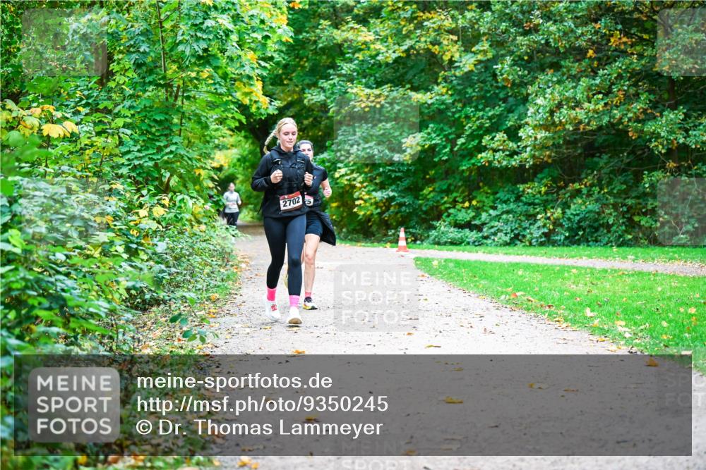 12.10.2025 - Bramfelder Halbmarathon 2025 Dr. Thomas Lammeyer http://msf.ph/oto/9350245 12.10.2025 10:33:23 Laufen 2702 meine-sportfotos.de