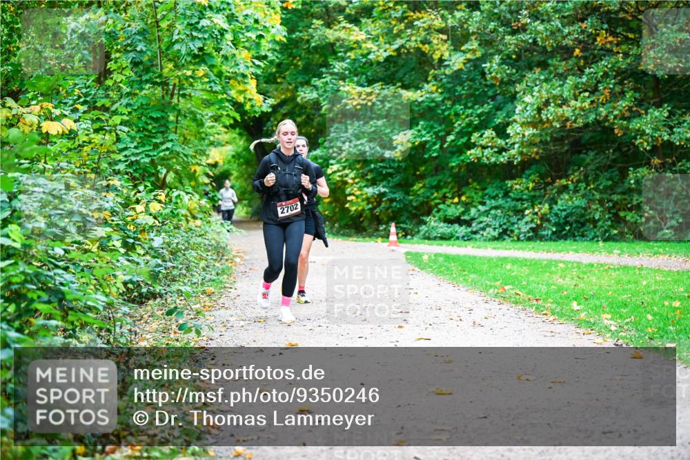 12.10.2025 - Bramfelder Halbmarathon 2025 Dr. Thomas Lammeyer http://msf.ph/oto/9350246 12.10.2025 10:33:23 Laufen 2702 meine-sportfotos.de
