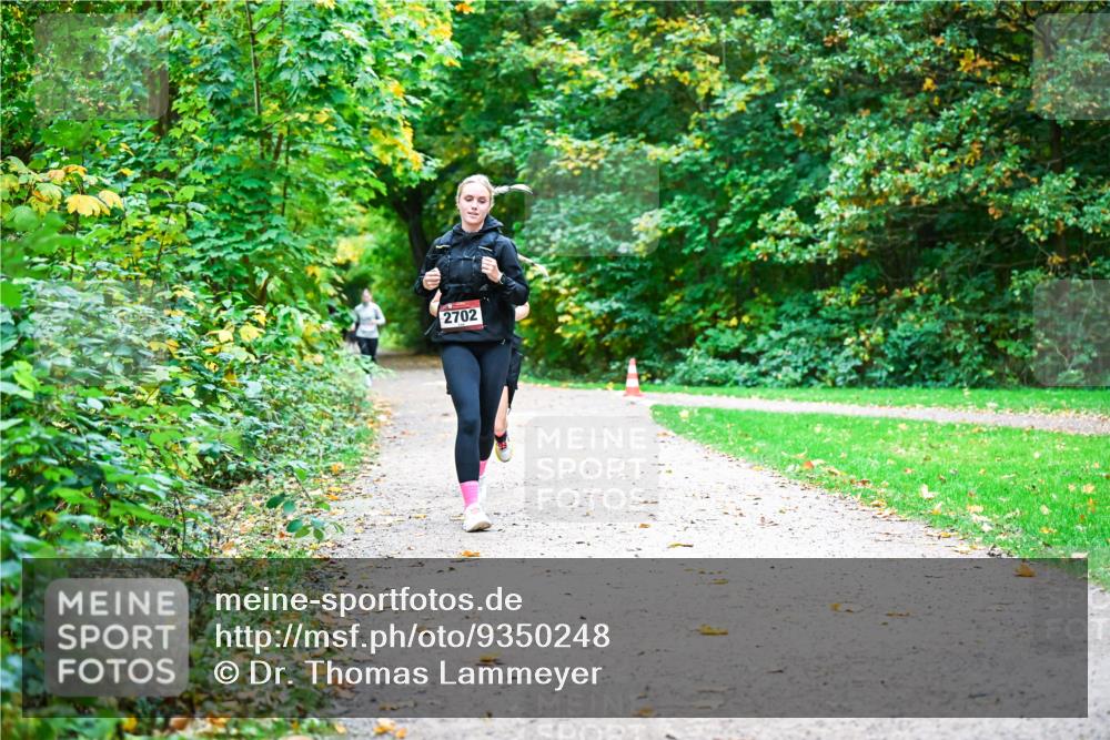 12.10.2025 - Bramfelder Halbmarathon 2025 Dr. Thomas Lammeyer http://msf.ph/oto/9350248 12.10.2025 10:33:24 Laufen 2702 meine-sportfotos.de