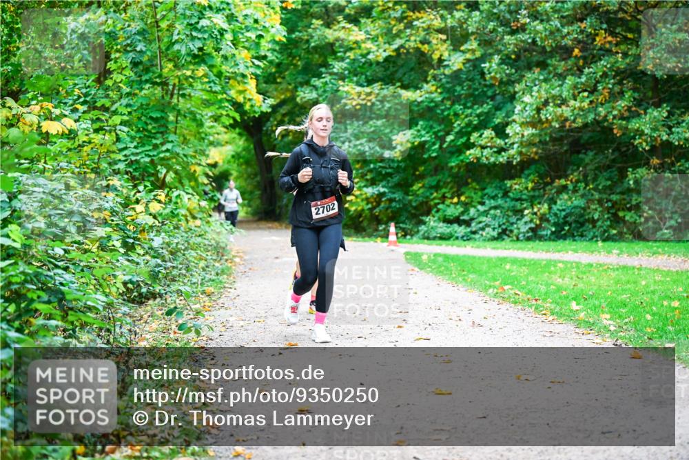 12.10.2025 - Bramfelder Halbmarathon 2025 Dr. Thomas Lammeyer http://msf.ph/oto/9350250 12.10.2025 10:33:24 Laufen 2702 meine-sportfotos.de