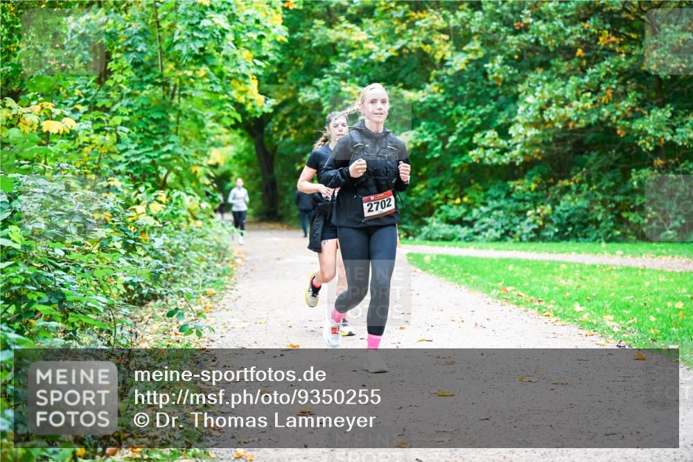 12.10.2025 - Bramfelder Halbmarathon 2025 Dr. Thomas Lammeyer http://msf.ph/oto/9350255 12.10.2025 10:33:25 Laufen 2702 meine-sportfotos.de