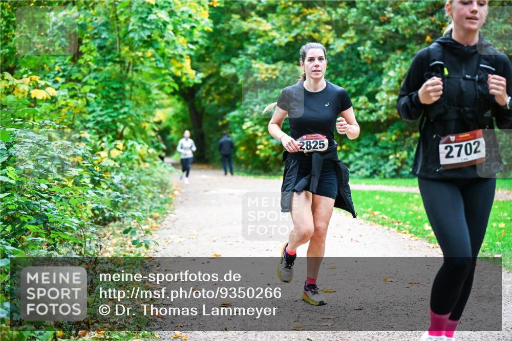12.10.2025 - Bramfelder Halbmarathon 2025 Dr. Thomas Lammeyer http://msf.ph/oto/9350266 12.10.2025 10:33:26 Laufen 2825, 2702 meine-sportfotos.de