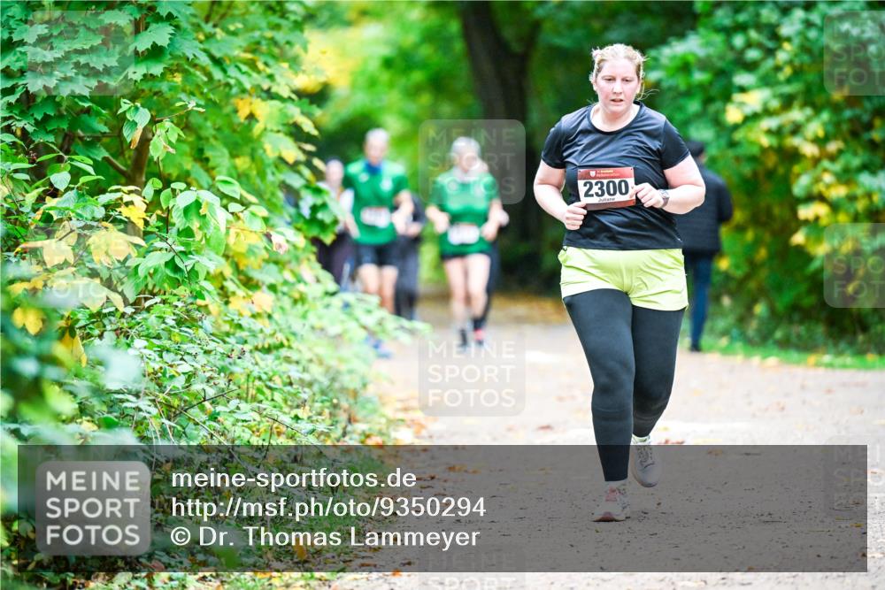 12.10.2025 - Bramfelder Halbmarathon 2025 Dr. Thomas Lammeyer http://msf.ph/oto/9350294 12.10.2025 10:33:41 Laufen 2300 meine-sportfotos.de