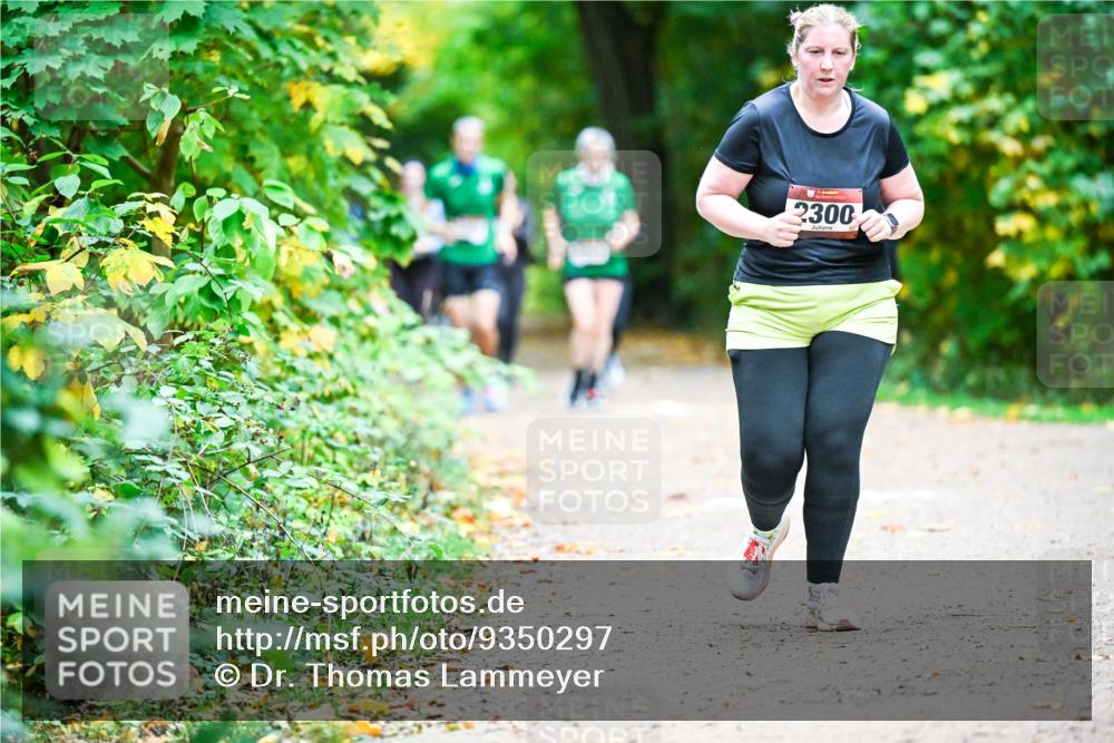 12.10.2025 - Bramfelder Halbmarathon 2025 Dr. Thomas Lammeyer http://msf.ph/oto/9350297 12.10.2025 10:33:42 Laufen 2300 meine-sportfotos.de
