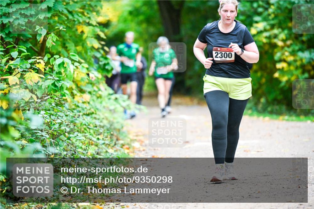 12.10.2025 - Bramfelder Halbmarathon 2025 Dr. Thomas Lammeyer http://msf.ph/oto/9350298 12.10.2025 10:33:42 Laufen 2300 meine-sportfotos.de