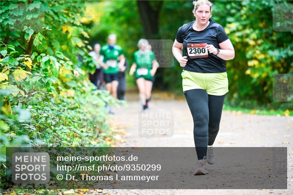 12.10.2025 - Bramfelder Halbmarathon 2025 Dr. Thomas Lammeyer http://msf.ph/oto/9350299 12.10.2025 10:33:42 Laufen 2300 meine-sportfotos.de