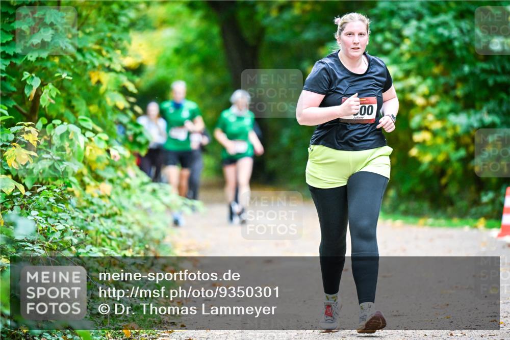 12.10.2025 - Bramfelder Halbmarathon 2025 Dr. Thomas Lammeyer http://msf.ph/oto/9350301 12.10.2025 10:33:42 Laufen 00 meine-sportfotos.de