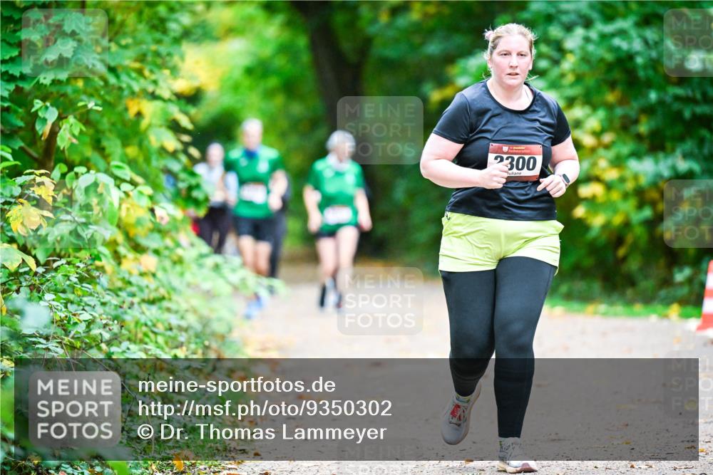 12.10.2025 - Bramfelder Halbmarathon 2025 Dr. Thomas Lammeyer http://msf.ph/oto/9350302 12.10.2025 10:33:43 Laufen 2300 meine-sportfotos.de
