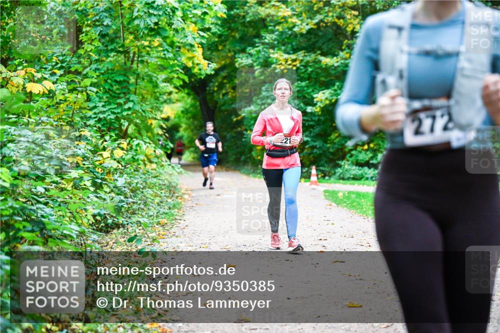 12.10.2025 - Bramfelder Halbmarathon 2025 Dr. Thomas Lammeyer http://msf.ph/oto/9350385 12.10.2025 10:34:00 Laufen 272, 221 meine-sportfotos.de