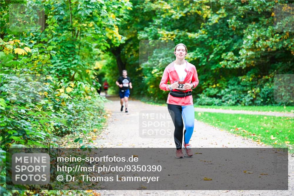12.10.2025 - Bramfelder Halbmarathon 2025 Dr. Thomas Lammeyer http://msf.ph/oto/9350390 12.10.2025 10:34:00 Laufen 22 meine-sportfotos.de