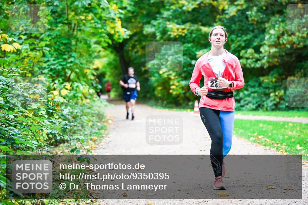 12.10.2025 - Bramfelder Halbmarathon 2025 Dr. Thomas Lammeyer http://msf.ph/oto/9350395 12.10.2025 10:34:01 Laufen 22 meine-sportfotos.de