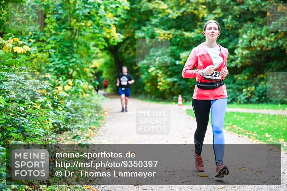 12.10.2025 - Bramfelder Halbmarathon 2025 Dr. Thomas Lammeyer http://msf.ph/oto/9350397 12.10.2025 10:34:01 Laufen 221 meine-sportfotos.de