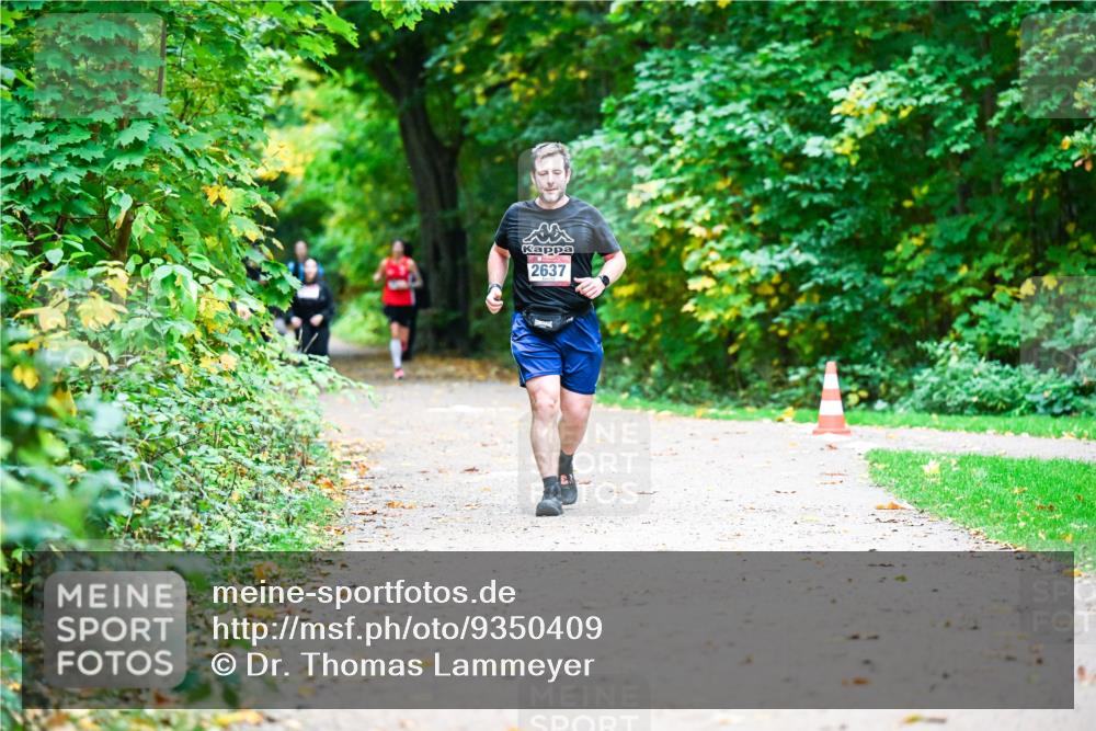 12.10.2025 - Bramfelder Halbmarathon 2025 Dr. Thomas Lammeyer http://msf.ph/oto/9350409 12.10.2025 10:34:03 Laufen 2637 meine-sportfotos.de