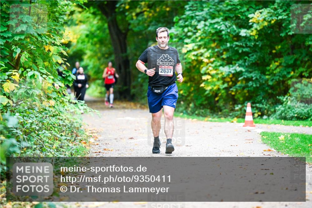12.10.2025 - Bramfelder Halbmarathon 2025 Dr. Thomas Lammeyer http://msf.ph/oto/9350411 12.10.2025 10:34:04 Laufen 2637 meine-sportfotos.de