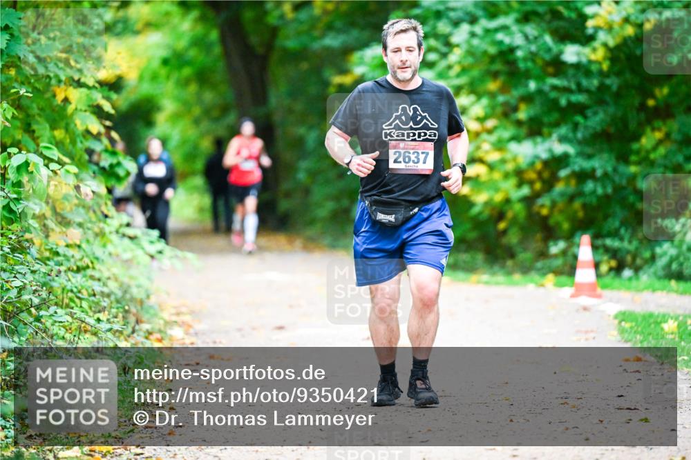 12.10.2025 - Bramfelder Halbmarathon 2025 Dr. Thomas Lammeyer http://msf.ph/oto/9350421 12.10.2025 10:34:05 Laufen 2637 meine-sportfotos.de