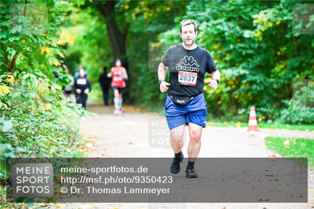 12.10.2025 - Bramfelder Halbmarathon 2025 Dr. Thomas Lammeyer http://msf.ph/oto/9350423 12.10.2025 10:34:05 Laufen 2637 meine-sportfotos.de