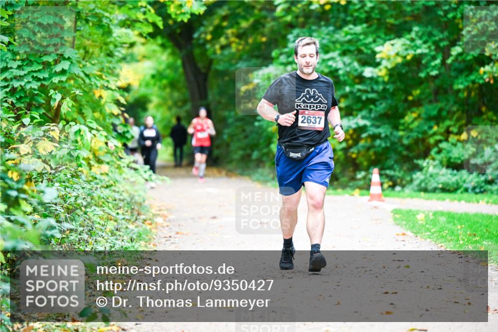 12.10.2025 - Bramfelder Halbmarathon 2025 Dr. Thomas Lammeyer http://msf.ph/oto/9350427 12.10.2025 10:34:06 Laufen 2637 meine-sportfotos.de
