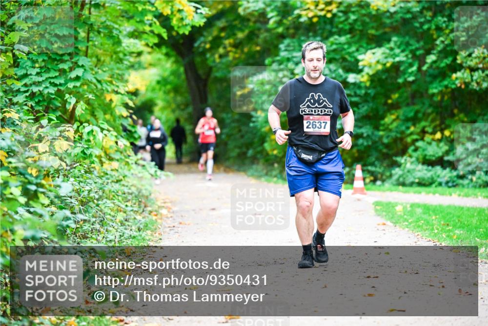 12.10.2025 - Bramfelder Halbmarathon 2025 Dr. Thomas Lammeyer http://msf.ph/oto/9350431 12.10.2025 10:34:06 Laufen 2637 meine-sportfotos.de