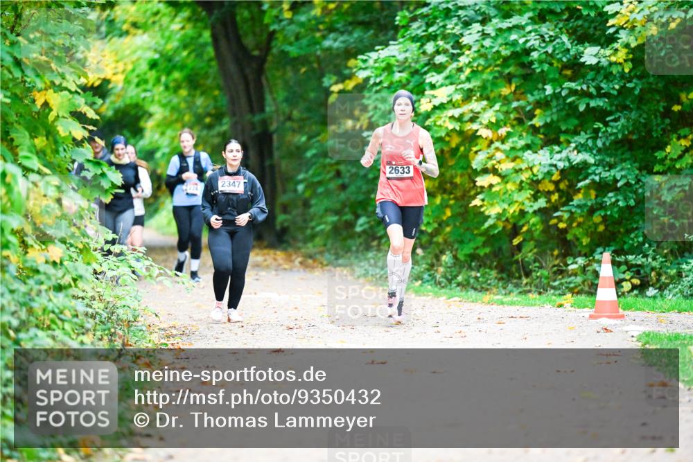 12.10.2025 - Bramfelder Halbmarathon 2025 Dr. Thomas Lammeyer http://msf.ph/oto/9350432 12.10.2025 10:34:10 Laufen 2633, 2347 meine-sportfotos.de