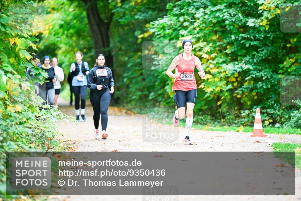 12.10.2025 - Bramfelder Halbmarathon 2025 Dr. Thomas Lammeyer http://msf.ph/oto/9350436 12.10.2025 10:34:10 Laufen 2347, 2633 meine-sportfotos.de