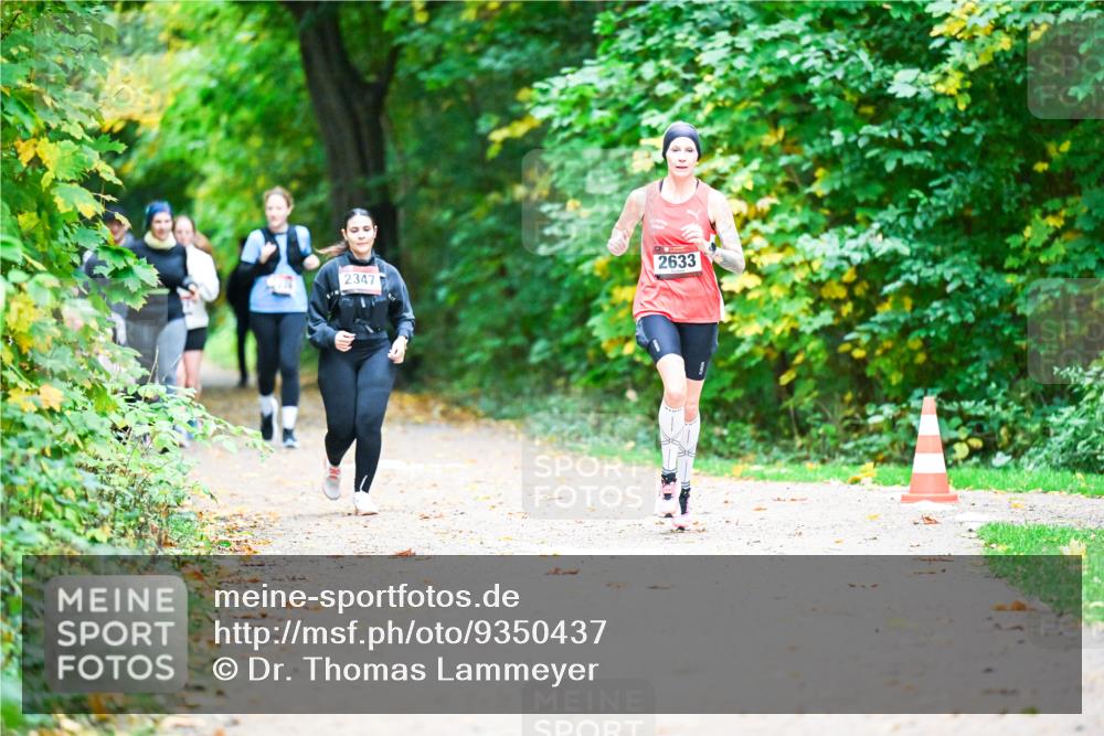 12.10.2025 - Bramfelder Halbmarathon 2025 Dr. Thomas Lammeyer http://msf.ph/oto/9350437 12.10.2025 10:34:11 Laufen 2633, 2347 meine-sportfotos.de