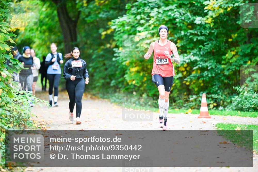 12.10.2025 - Bramfelder Halbmarathon 2025 Dr. Thomas Lammeyer http://msf.ph/oto/9350442 12.10.2025 10:34:11 Laufen 2347, 2633 meine-sportfotos.de