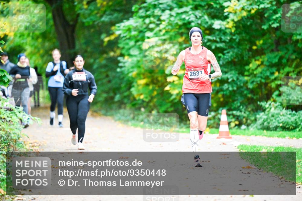12.10.2025 - Bramfelder Halbmarathon 2025 Dr. Thomas Lammeyer http://msf.ph/oto/9350448 12.10.2025 10:34:12 Laufen 2347, 2633 meine-sportfotos.de