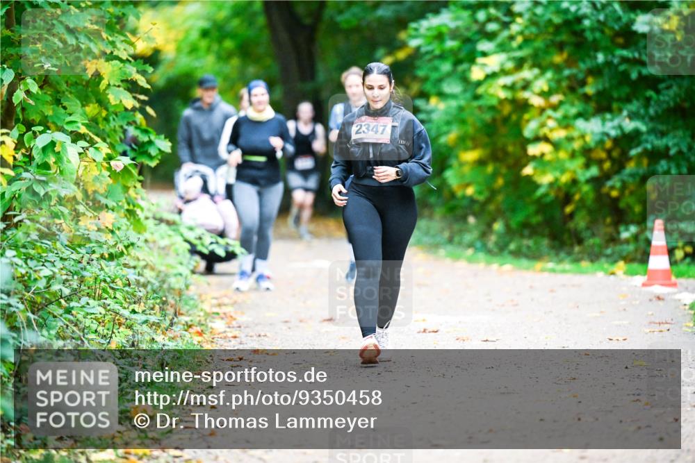 12.10.2025 - Bramfelder Halbmarathon 2025 Dr. Thomas Lammeyer http://msf.ph/oto/9350458 12.10.2025 10:34:15 Laufen 2347 meine-sportfotos.de