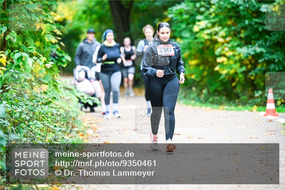 12.10.2025 - Bramfelder Halbmarathon 2025 Dr. Thomas Lammeyer http://msf.ph/oto/9350461 12.10.2025 10:34:16 Laufen 2347 meine-sportfotos.de