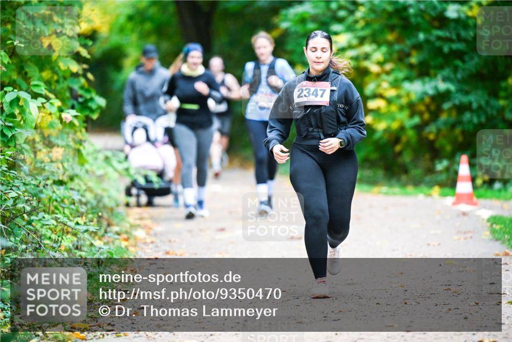 12.10.2025 - Bramfelder Halbmarathon 2025 Dr. Thomas Lammeyer http://msf.ph/oto/9350470 12.10.2025 10:34:17 Laufen 2347 meine-sportfotos.de