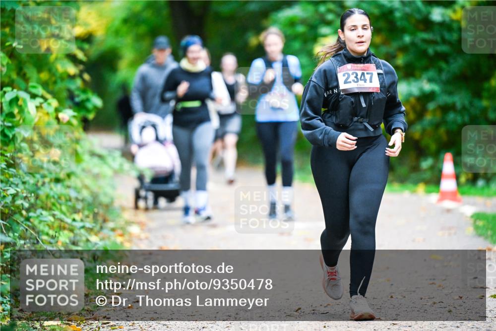 12.10.2025 - Bramfelder Halbmarathon 2025 Dr. Thomas Lammeyer http://msf.ph/oto/9350478 12.10.2025 10:34:18 Laufen 2347 meine-sportfotos.de