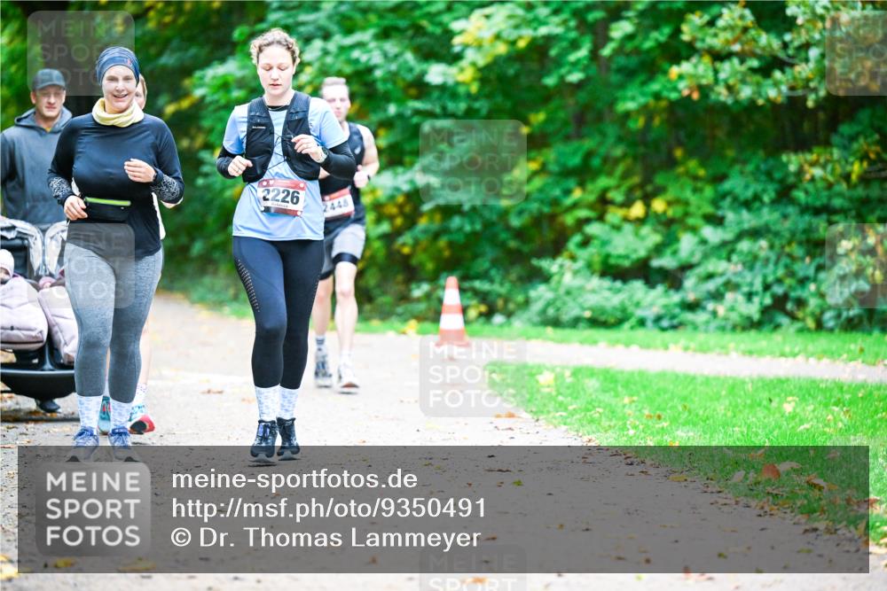 12.10.2025 - Bramfelder Halbmarathon 2025 Dr. Thomas Lammeyer http://msf.ph/oto/9350491 12.10.2025 10:34:22 Laufen 2226, 2448 meine-sportfotos.de