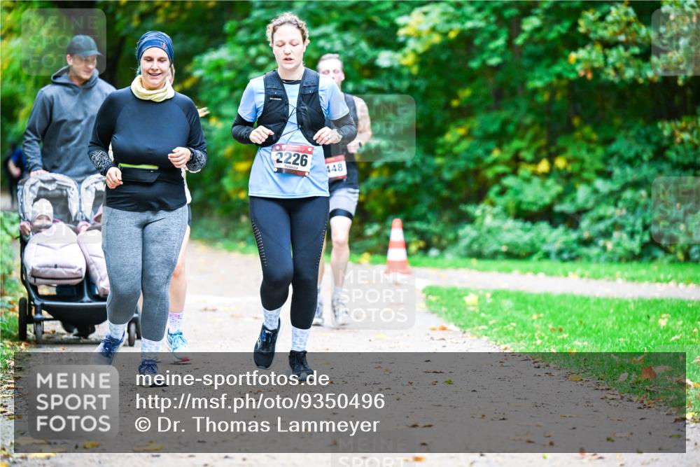 12.10.2025 - Bramfelder Halbmarathon 2025 Dr. Thomas Lammeyer http://msf.ph/oto/9350496 12.10.2025 10:34:23 Laufen 2226, 448 meine-sportfotos.de