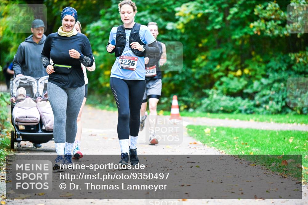 12.10.2025 - Bramfelder Halbmarathon 2025 Dr. Thomas Lammeyer http://msf.ph/oto/9350497 12.10.2025 10:34:23 Laufen 2226, 2448 meine-sportfotos.de
