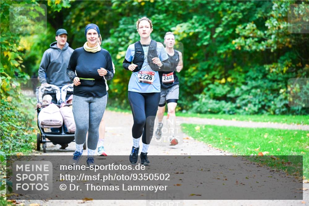 12.10.2025 - Bramfelder Halbmarathon 2025 Dr. Thomas Lammeyer http://msf.ph/oto/9350502 12.10.2025 10:34:23 Laufen 2226, 2448 meine-sportfotos.de